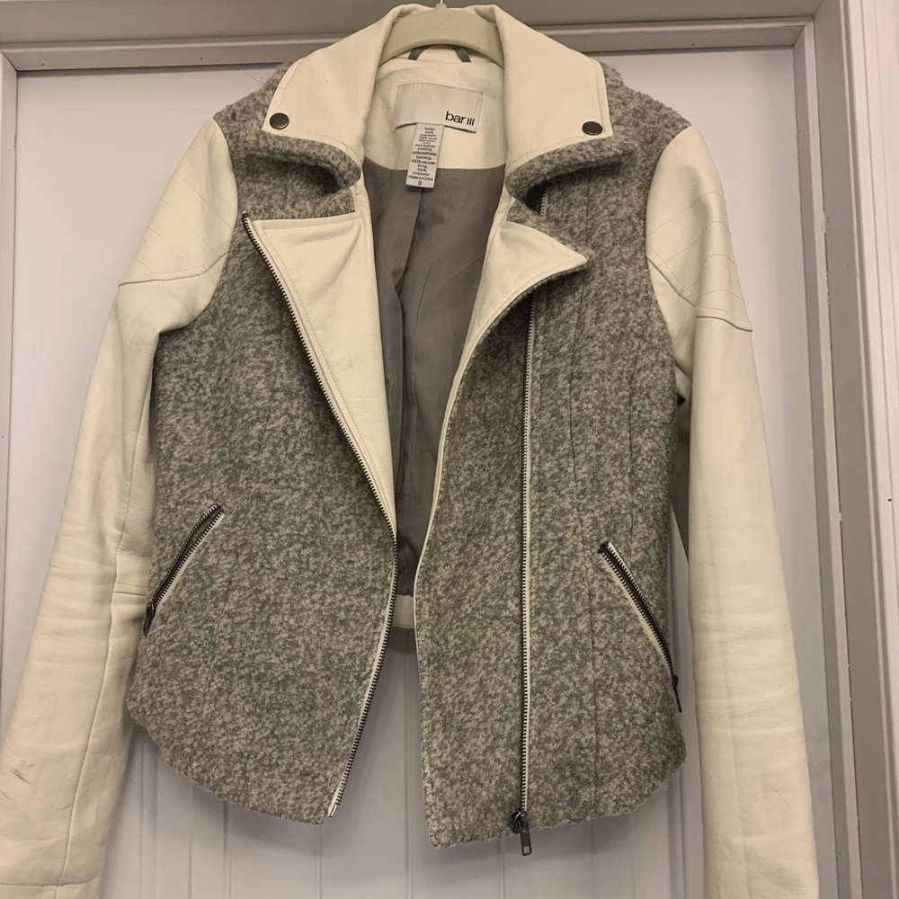 Bar III White leather jacket
